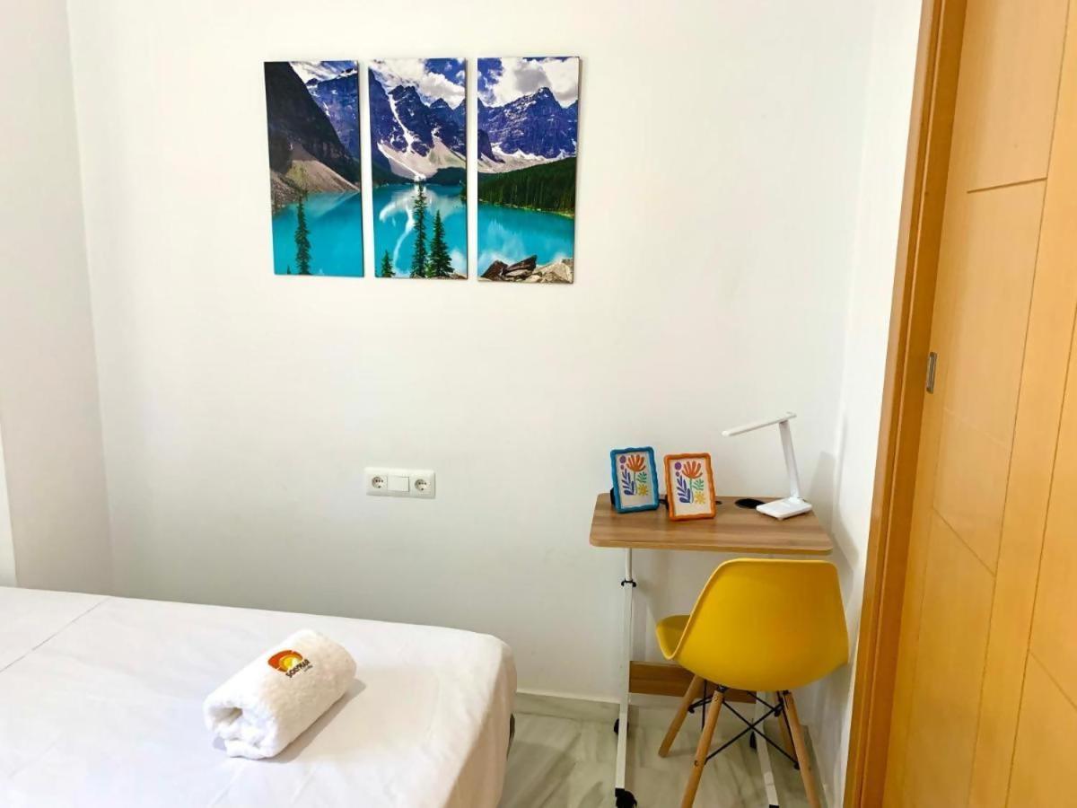 Apartamento Marinero By Solymar Holiday Torre Del Mar Luaran gambar